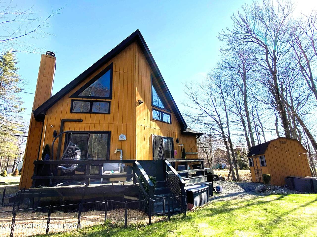 9026 Idlewild Drive - Photo 1