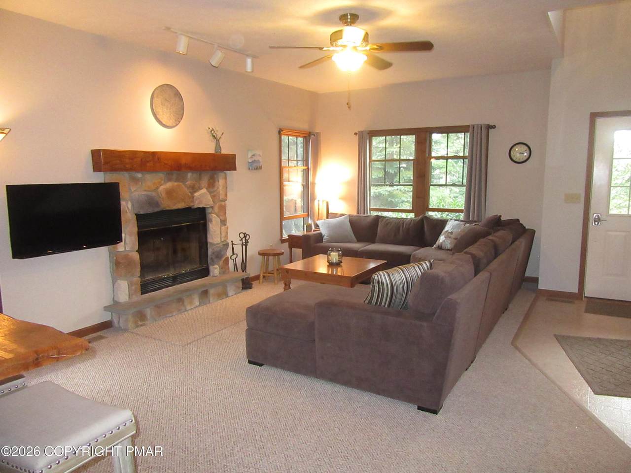 https://bt-photos.global.ssl.fastly.net/pocono/1280_boomver_1_PM-140360-2.jpg