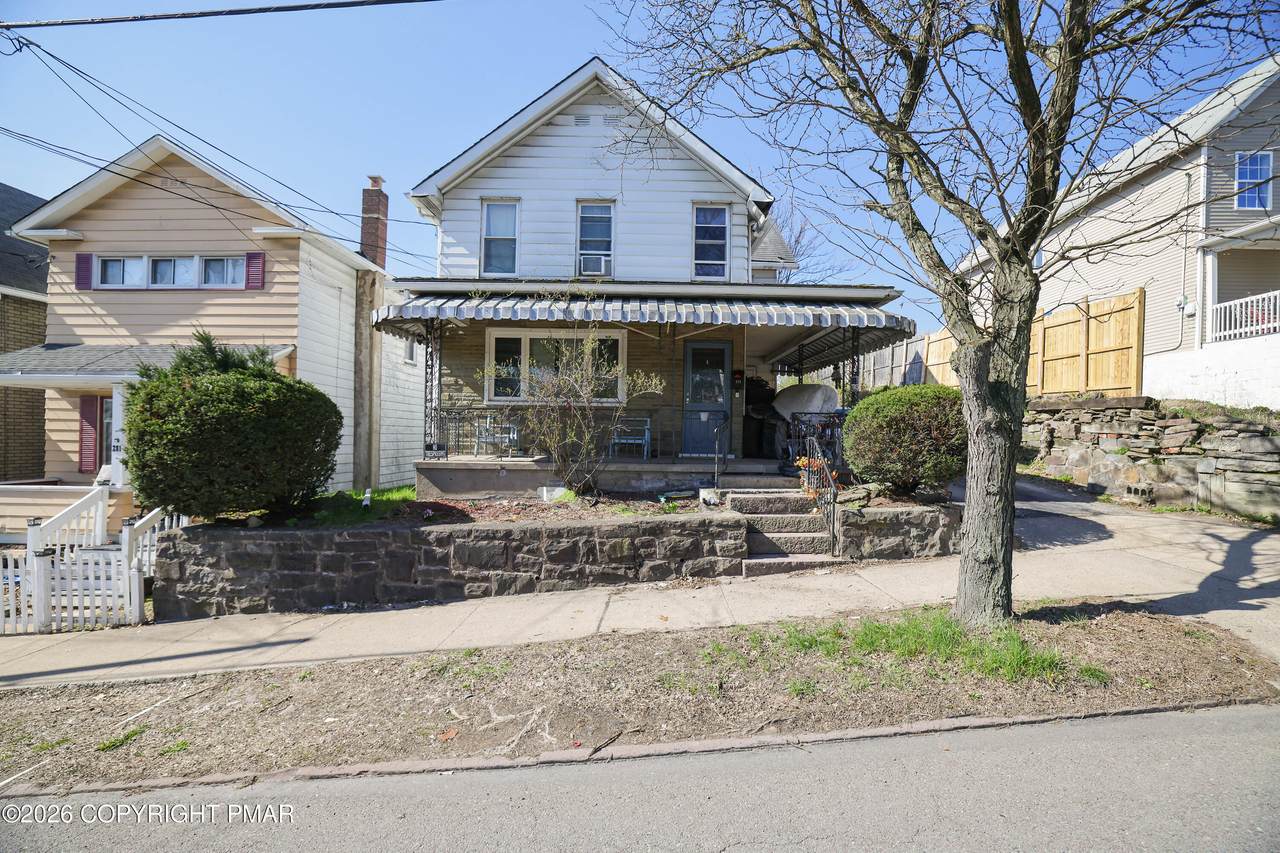277 Blackman Street - Photo 1