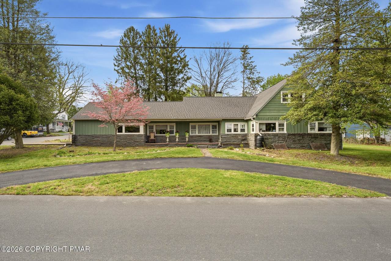 146 Lee Avenue - Photo 1