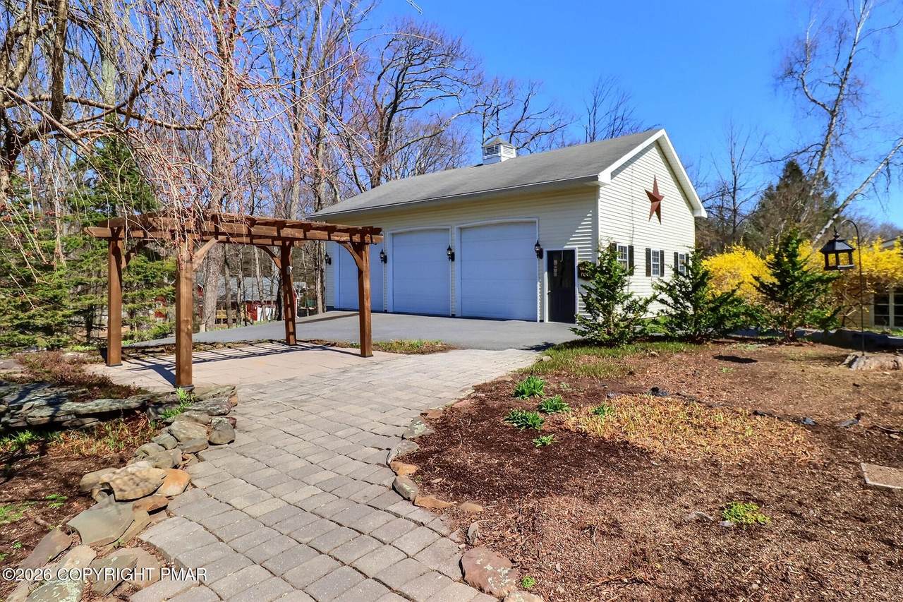 https://bt-photos.global.ssl.fastly.net/pocono/orig_boomver_1_PM-140650-2.jpg