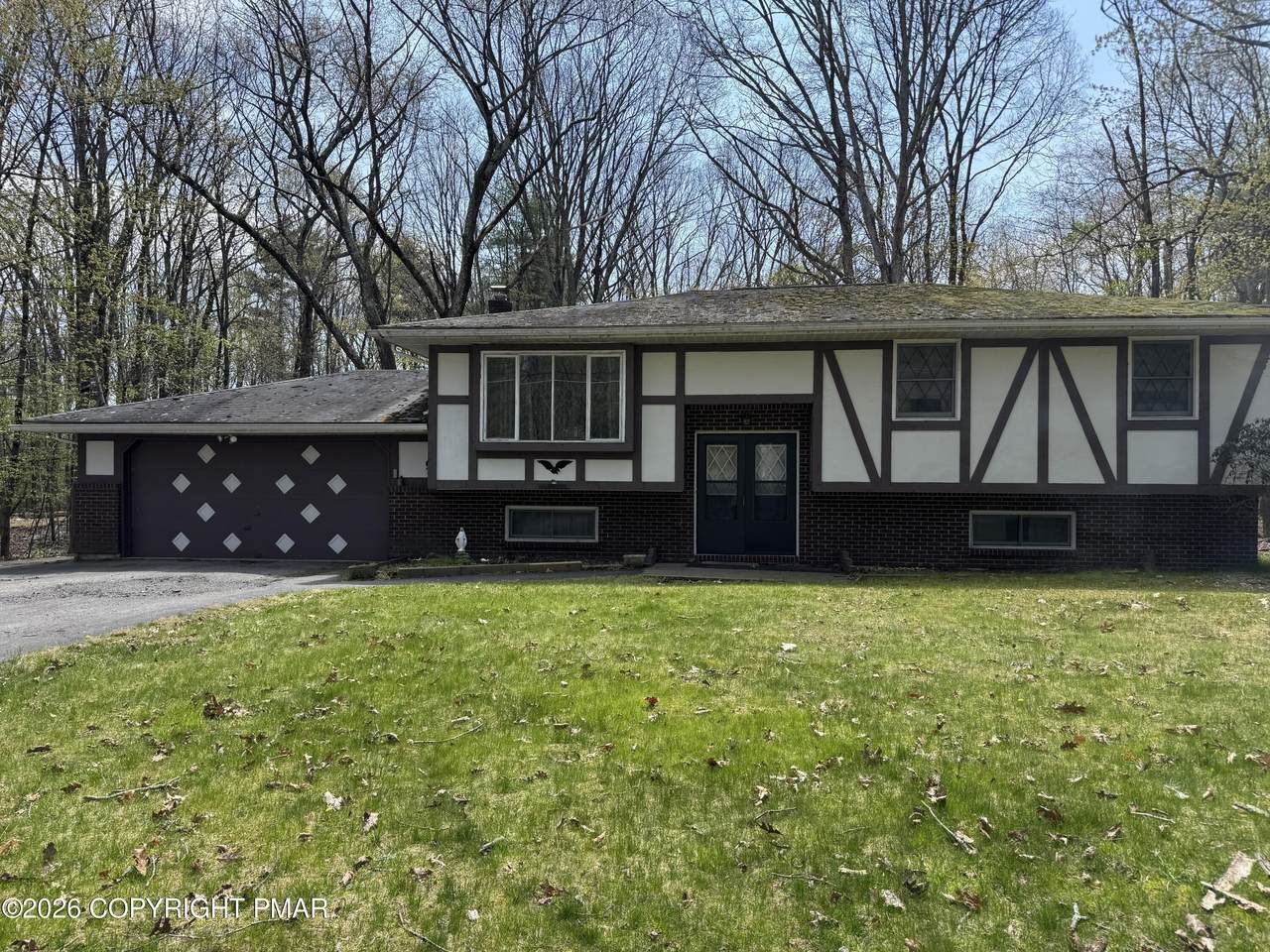 134 Jackson Drive - Photo 1