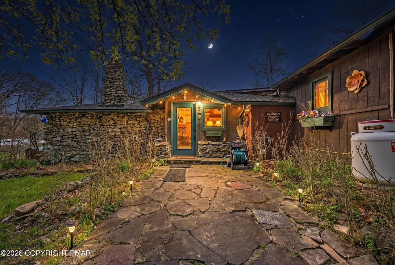 https://bt-photos.global.ssl.fastly.net/pocono/1280_boomver_1_PM-140701-2.jpg
