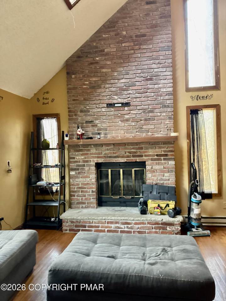 https://bt-photos.global.ssl.fastly.net/pocono/1280_boomver_1_PM-140756-2.jpg