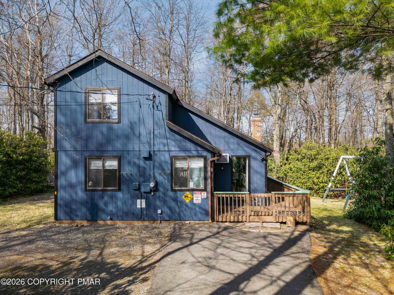 112 Crazy Horse Court - Photo 1