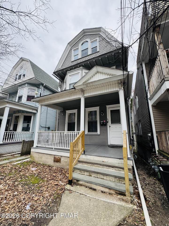 301 Main Street - Photo 1