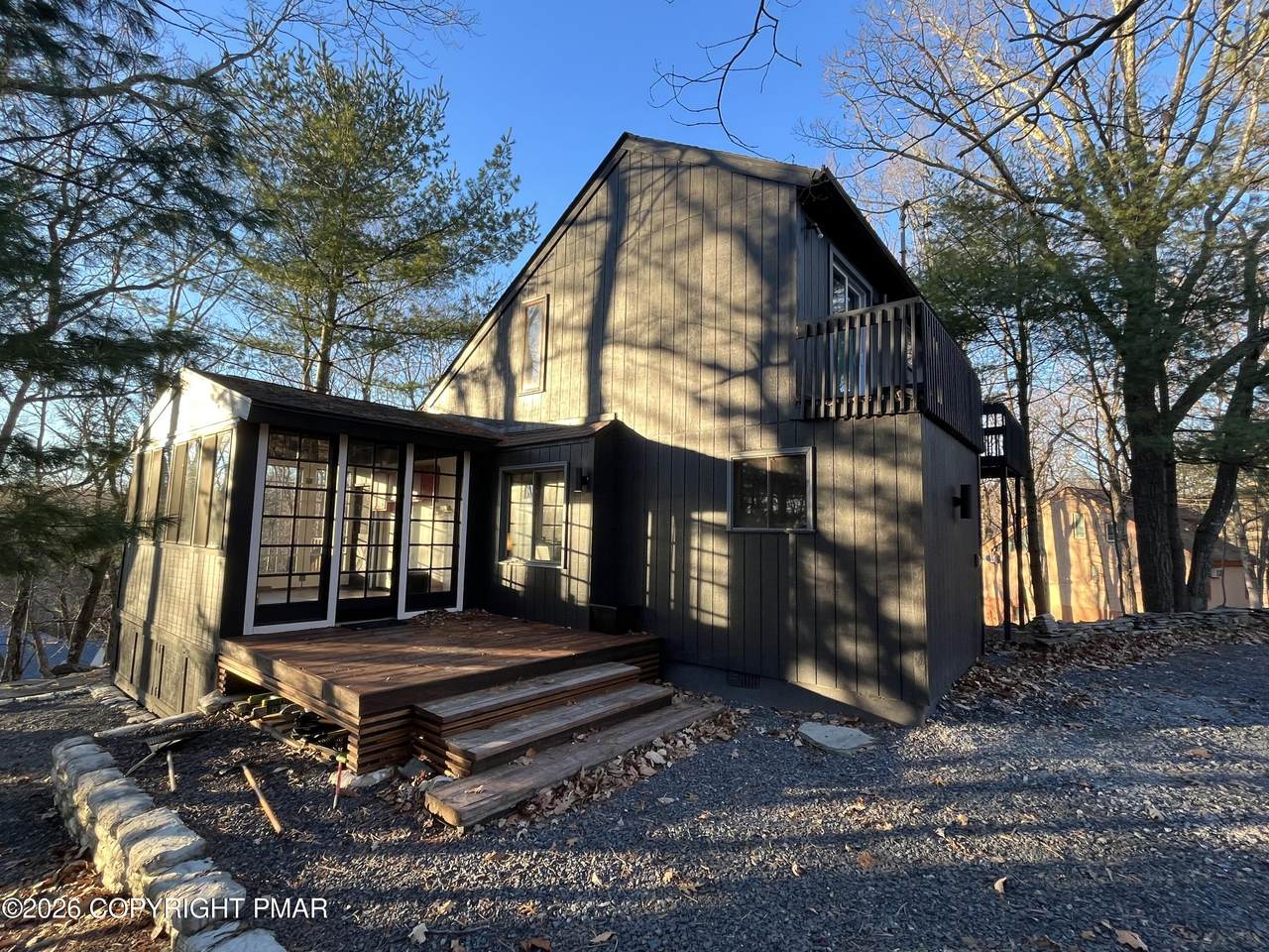 5032 Woodbridge Drive - Photo 1