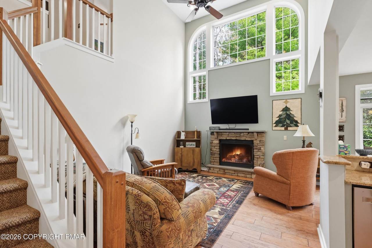 https://bt-photos.global.ssl.fastly.net/pocono/1280_boomver_1_PM-140981-2.jpg