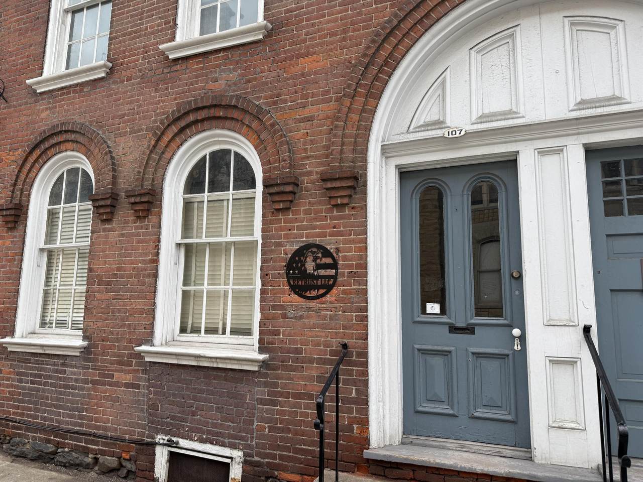 107 7th Street - Photo 1