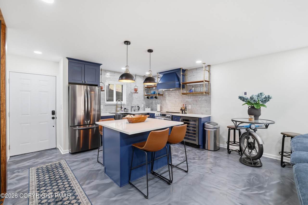28 Middle Village Way - Photo 1