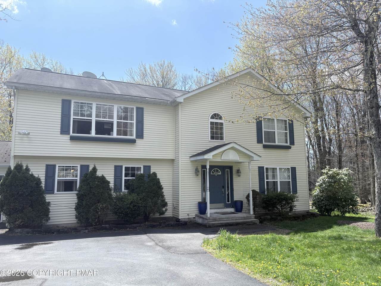 1039 Seven Nations Drive - Photo 1