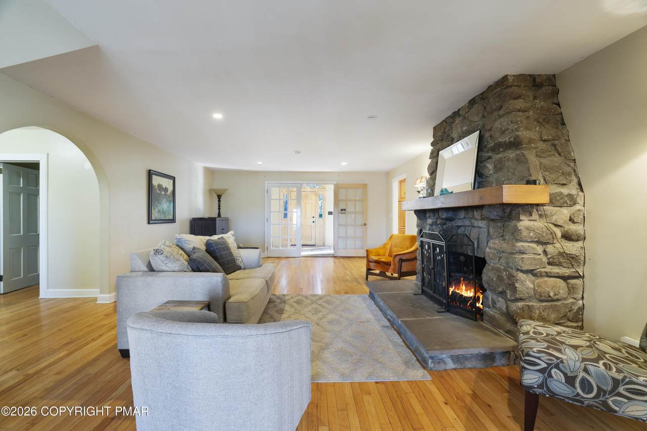 https://bt-photos.global.ssl.fastly.net/pocono/1280_boomver_1_PM-141154-2.jpg