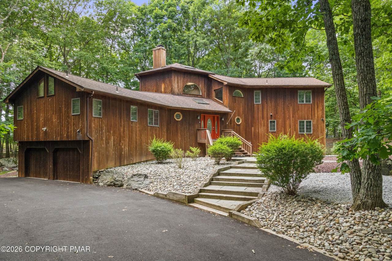 3282 Stonehenge Drive - Photo 1