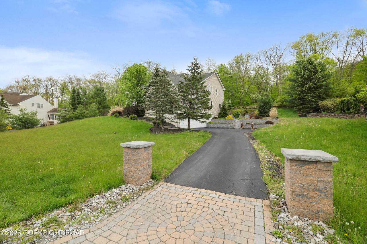 https://bt-photos.global.ssl.fastly.net/pocono/1280_boomver_1_PM-141334-2.jpg