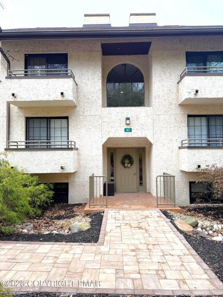 63 Midlake Drive - Photo 1