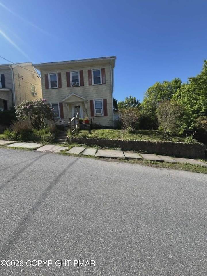 200 Division Street - Photo 1