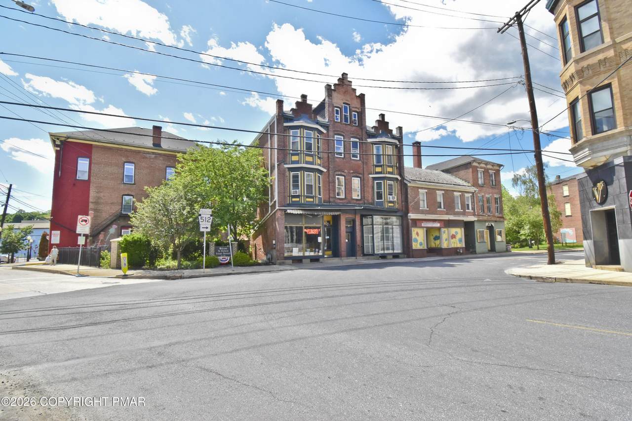 28 Main Street - Photo 1