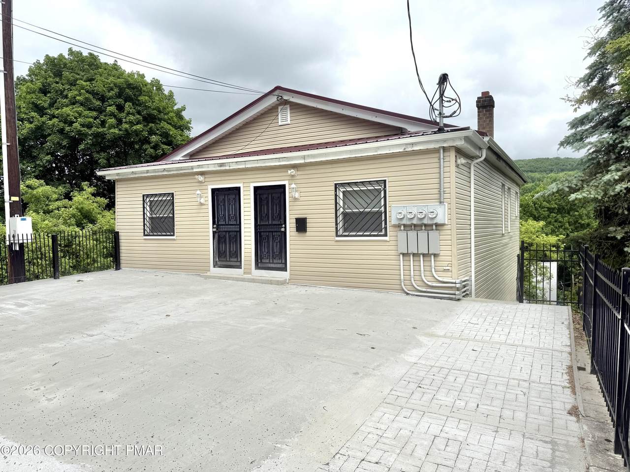309-311 E Ridge Street - Photo 1