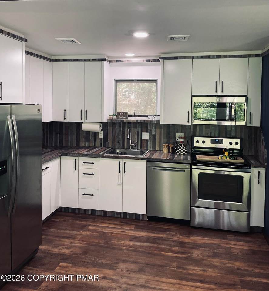 https://bt-photos.global.ssl.fastly.net/pocono/1280_boomver_1_PM-142553-2.jpg