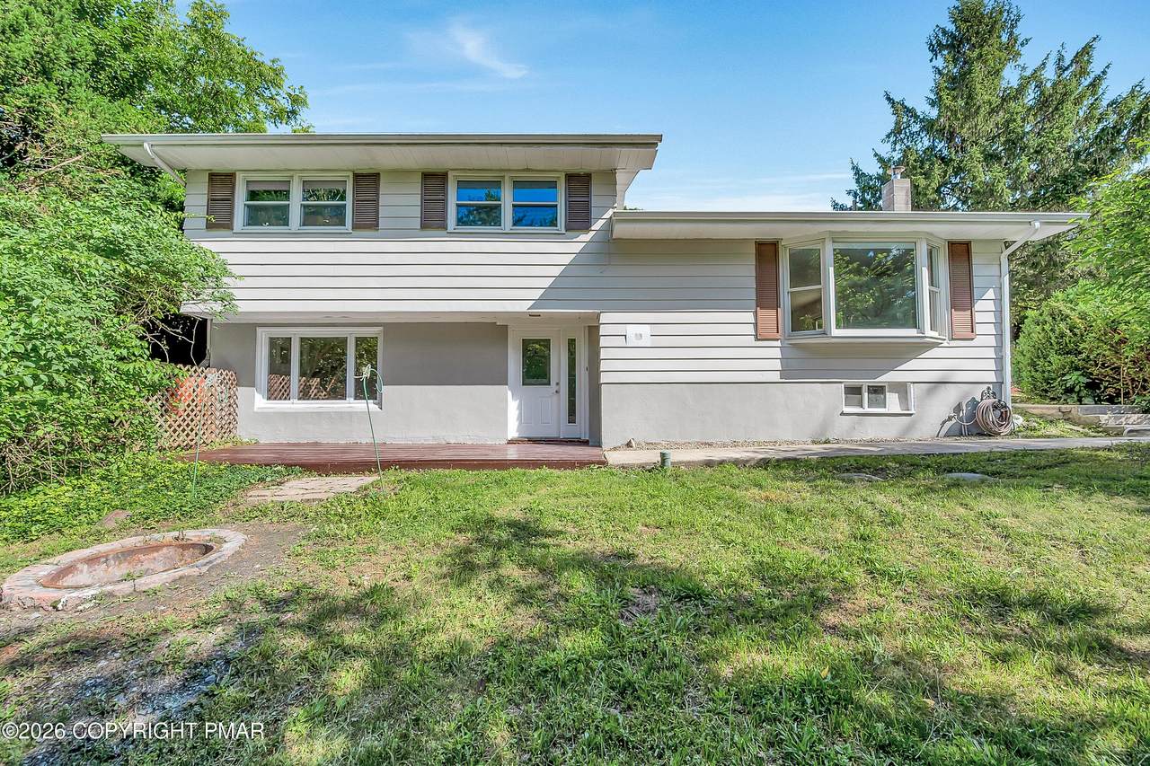 1138 Hillside Avenue - Photo 1