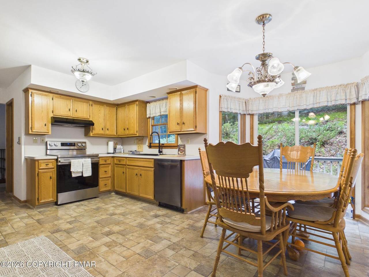 https://bt-photos.global.ssl.fastly.net/pocono/1280_boomver_1_PM-142583-2.jpg