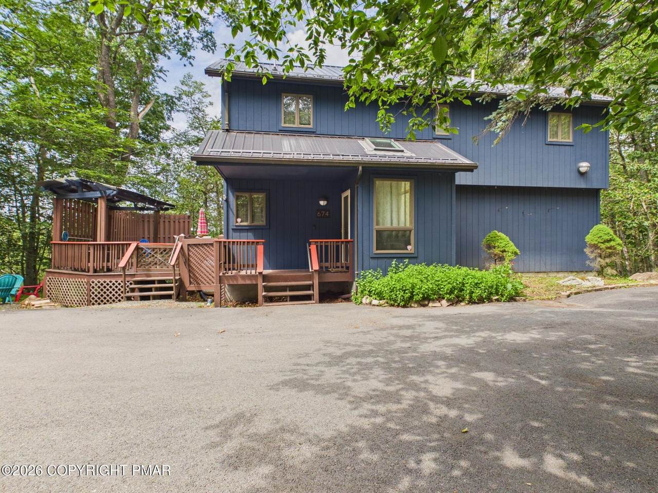674 Glen Circle Drive - Photo 1