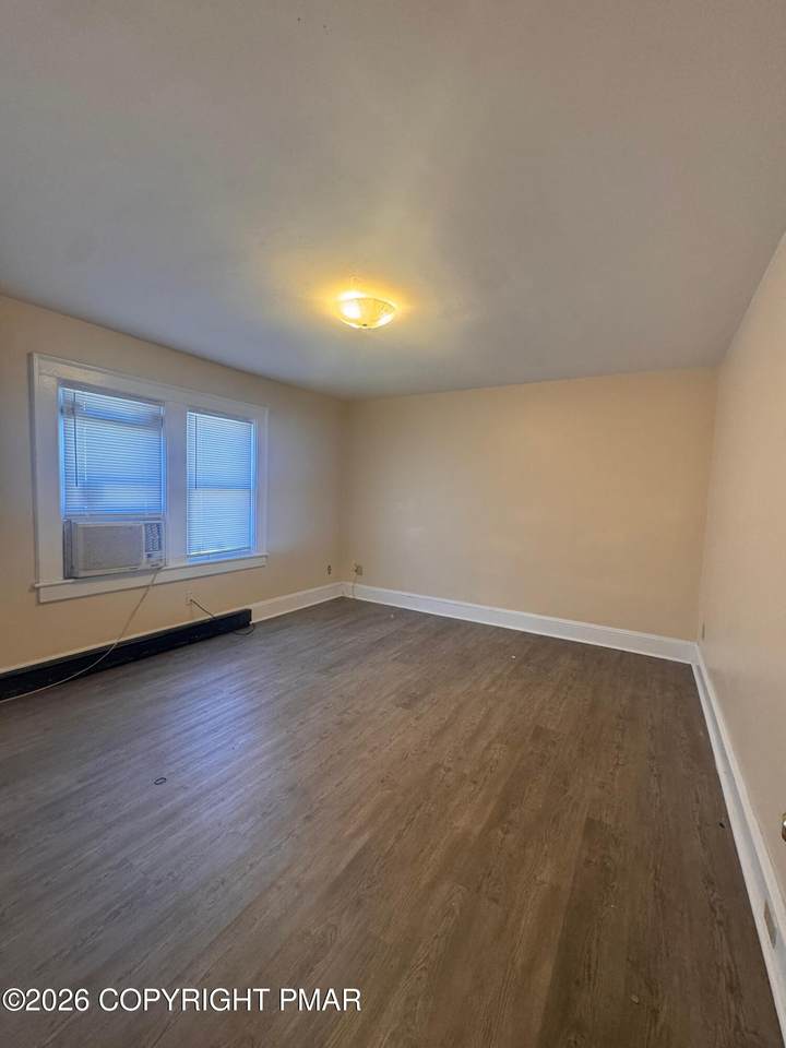 228 Oak Street - Photo 1