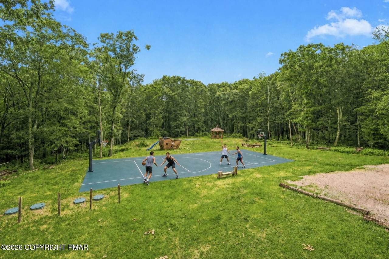 https://bt-photos.global.ssl.fastly.net/pocono/1280_boomver_1_PM-142950-2.jpg