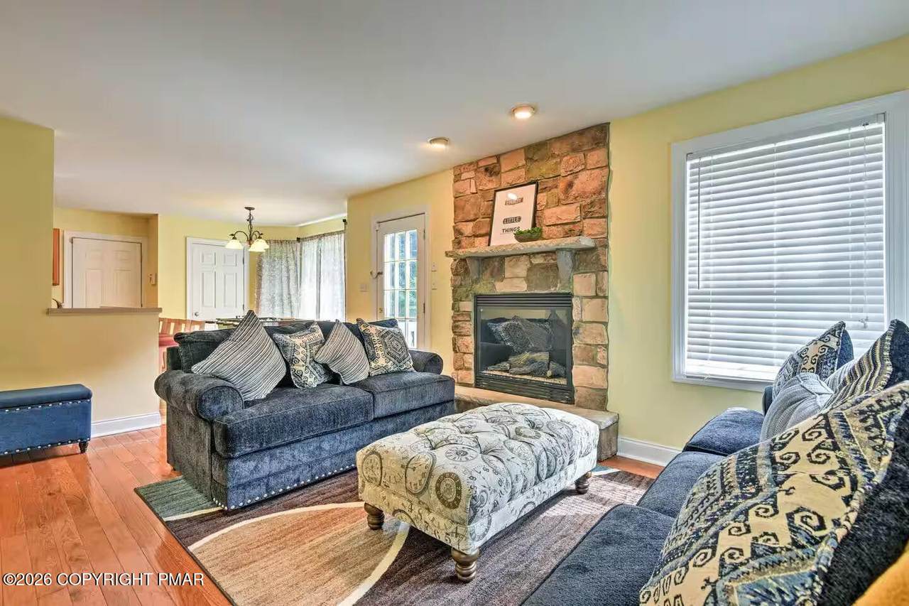https://bt-photos.global.ssl.fastly.net/pocono/1280_boomver_1_PM-142953-2.jpg