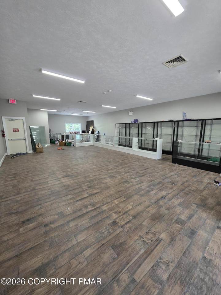 https://bt-photos.global.ssl.fastly.net/pocono/1280_boomver_1_PM-143054-2.jpg