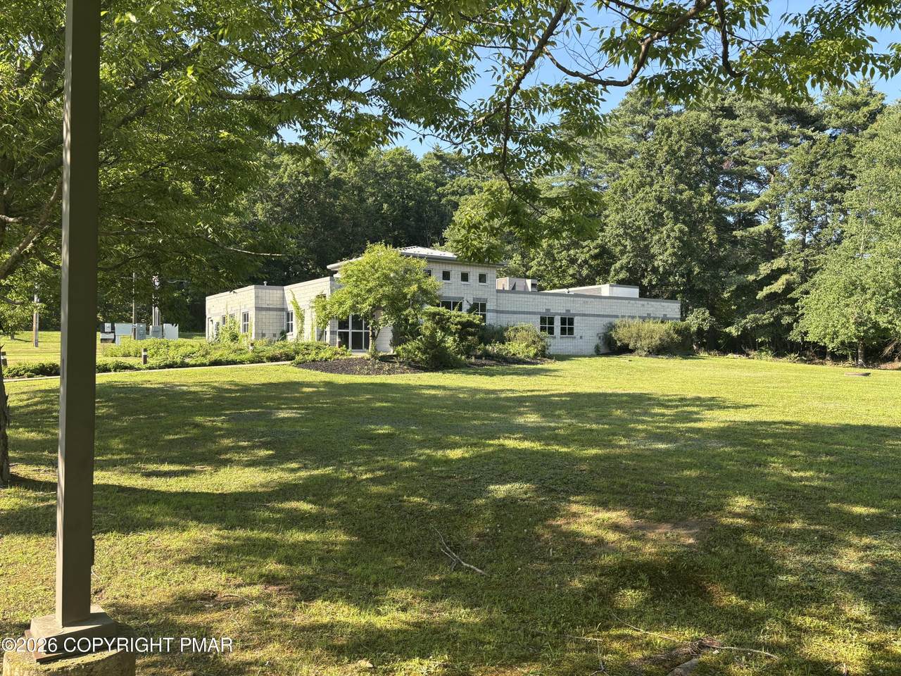 https://bt-photos.global.ssl.fastly.net/pocono/1280_boomver_1_PM-143280-2.jpg