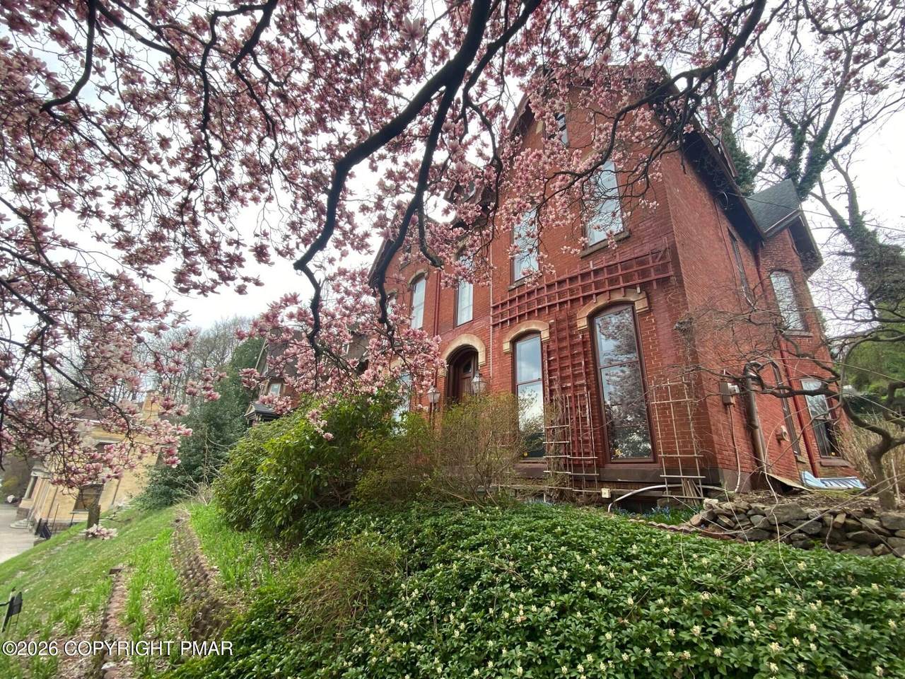 315 Centre Street - Photo 1