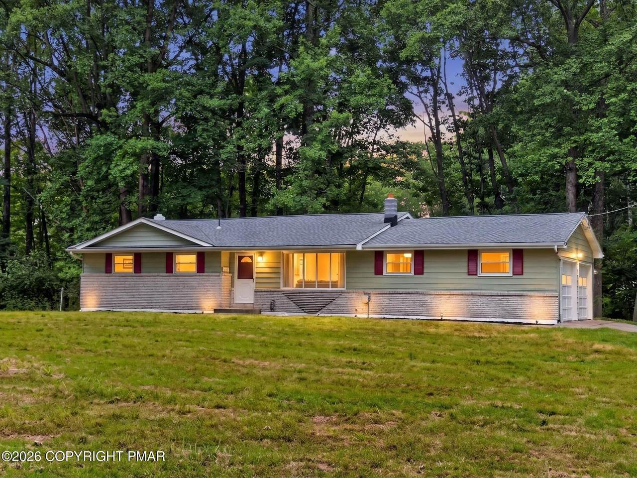 203 Ruth Street - Photo 1