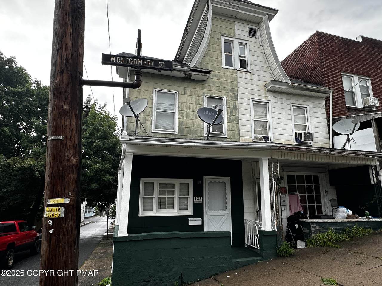 123 Montgomery Street - Photo 1