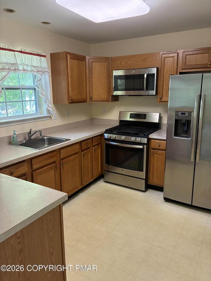 https://bt-photos.global.ssl.fastly.net/pocono/1280_boomver_1_PM-143639-2.jpg