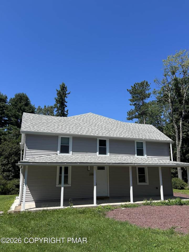 1155 Schwabe Street - Photo 1