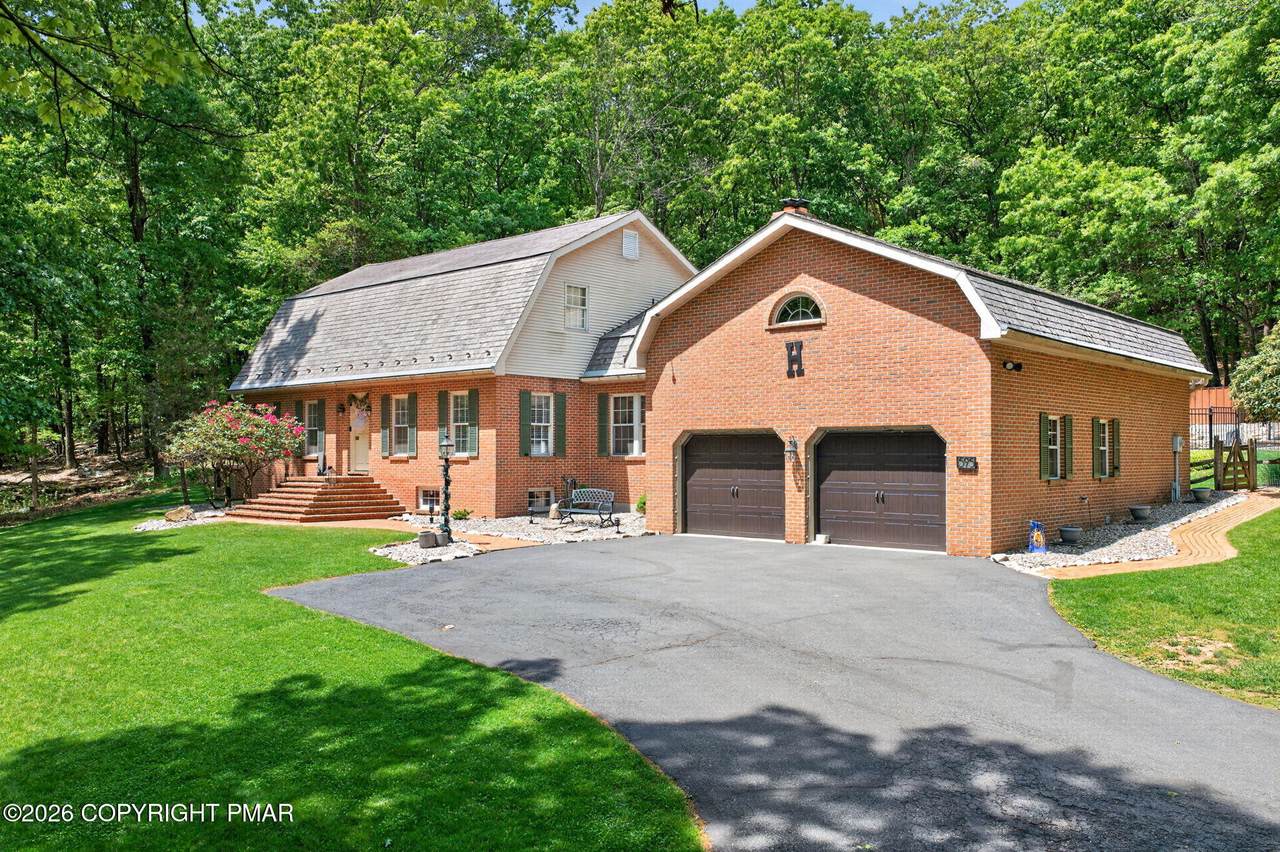 595 Walnut Avenue - Photo 1