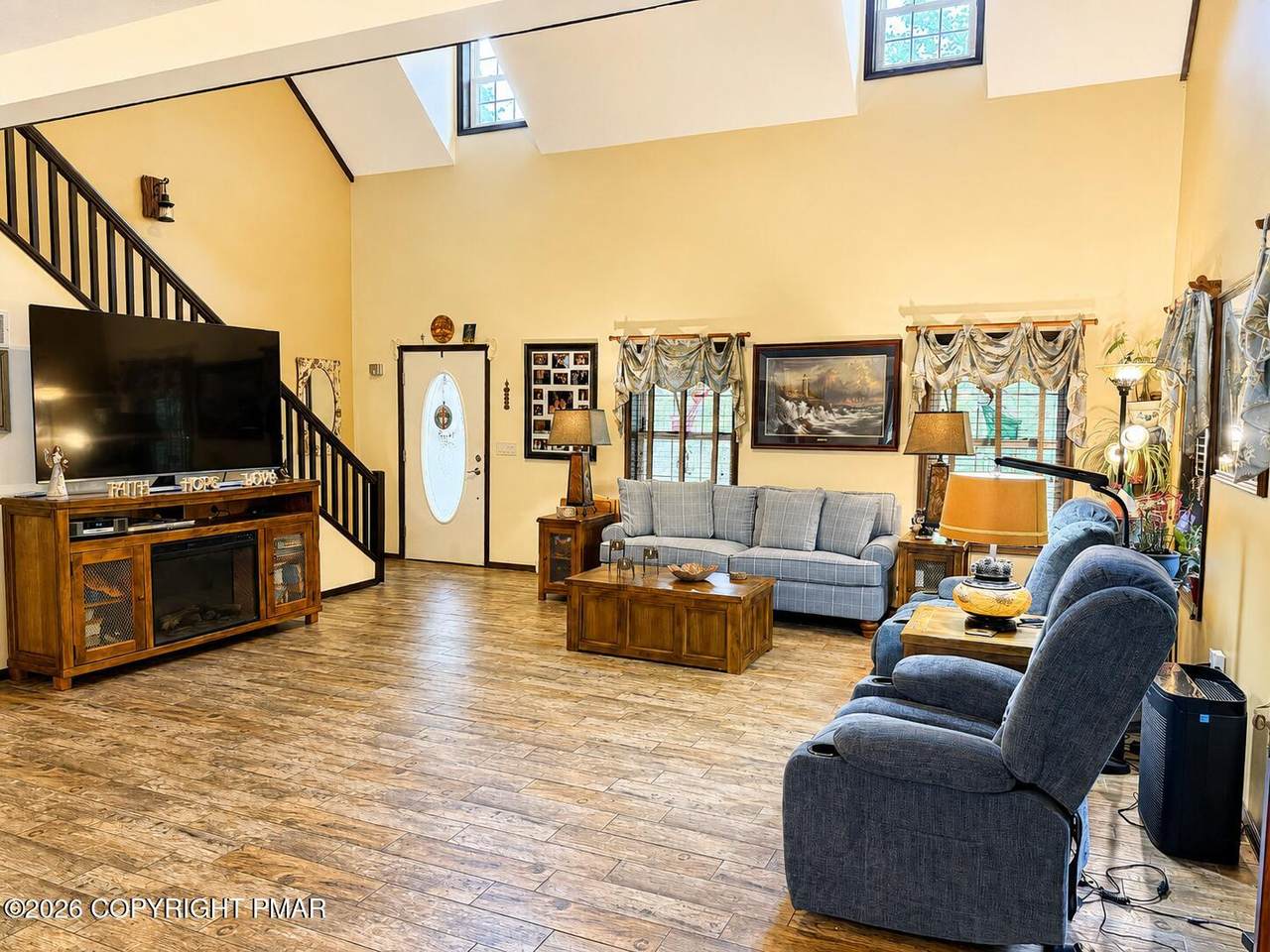 https://bt-photos.global.ssl.fastly.net/pocono/1280_boomver_1_PM-143772-2.jpg