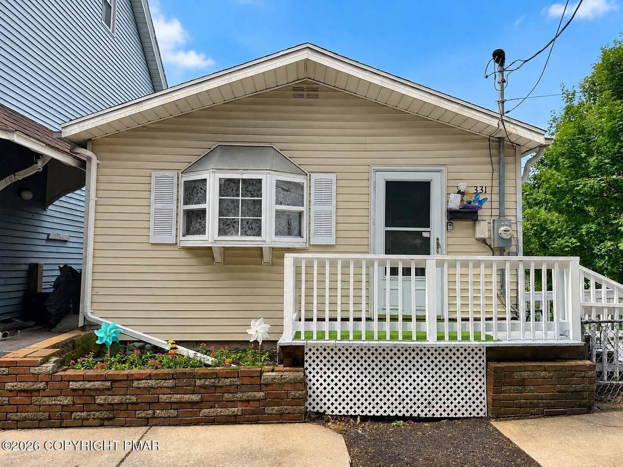 331 Water Street - Photo 1