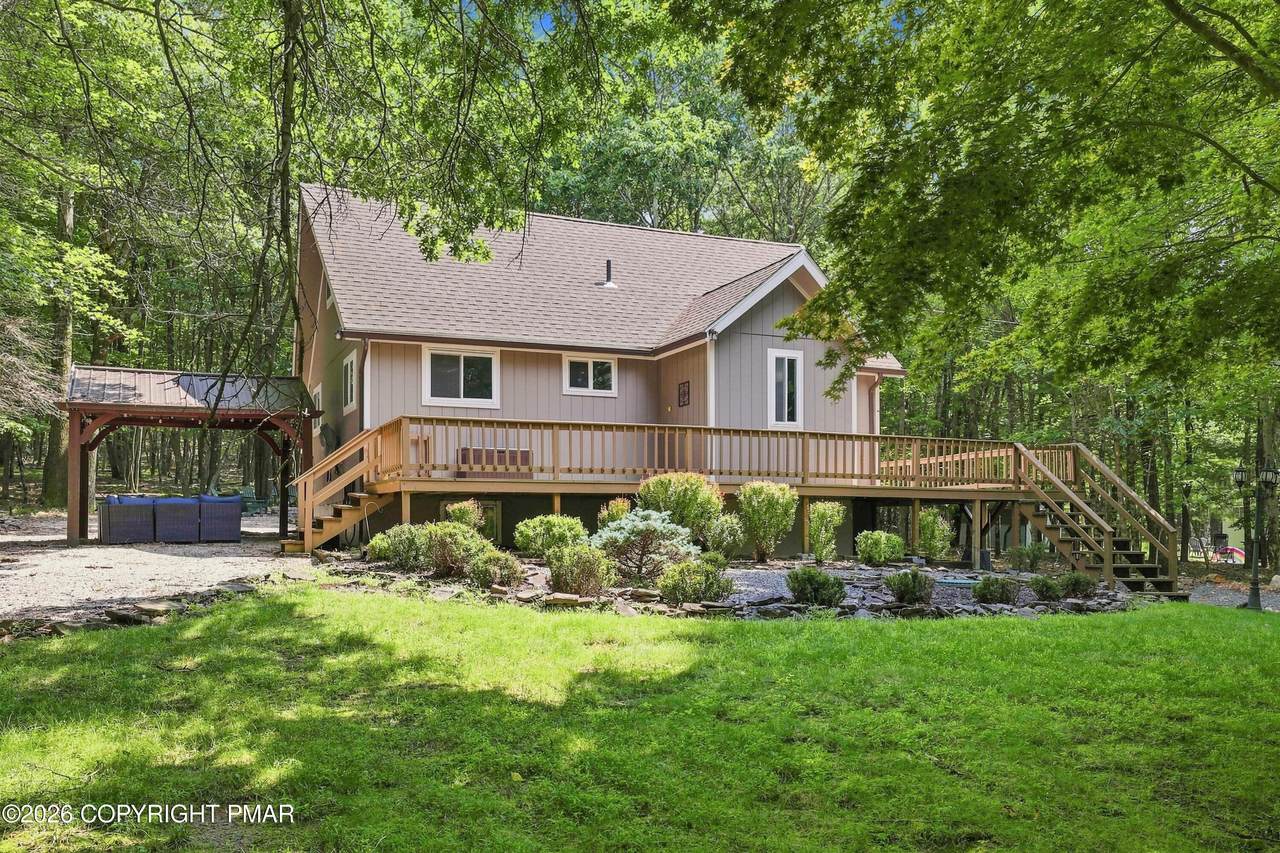 110 Winding Way - Photo 1
