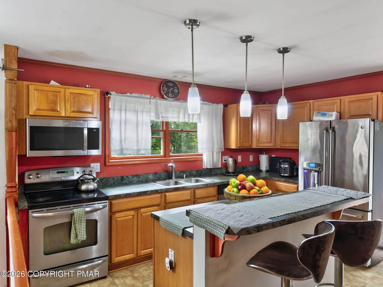 https://bt-photos.global.ssl.fastly.net/pocono/1280_boomver_1_PM-144162-2.jpg