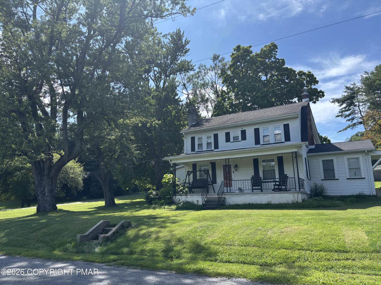 231 Laurel Road - Photo 1