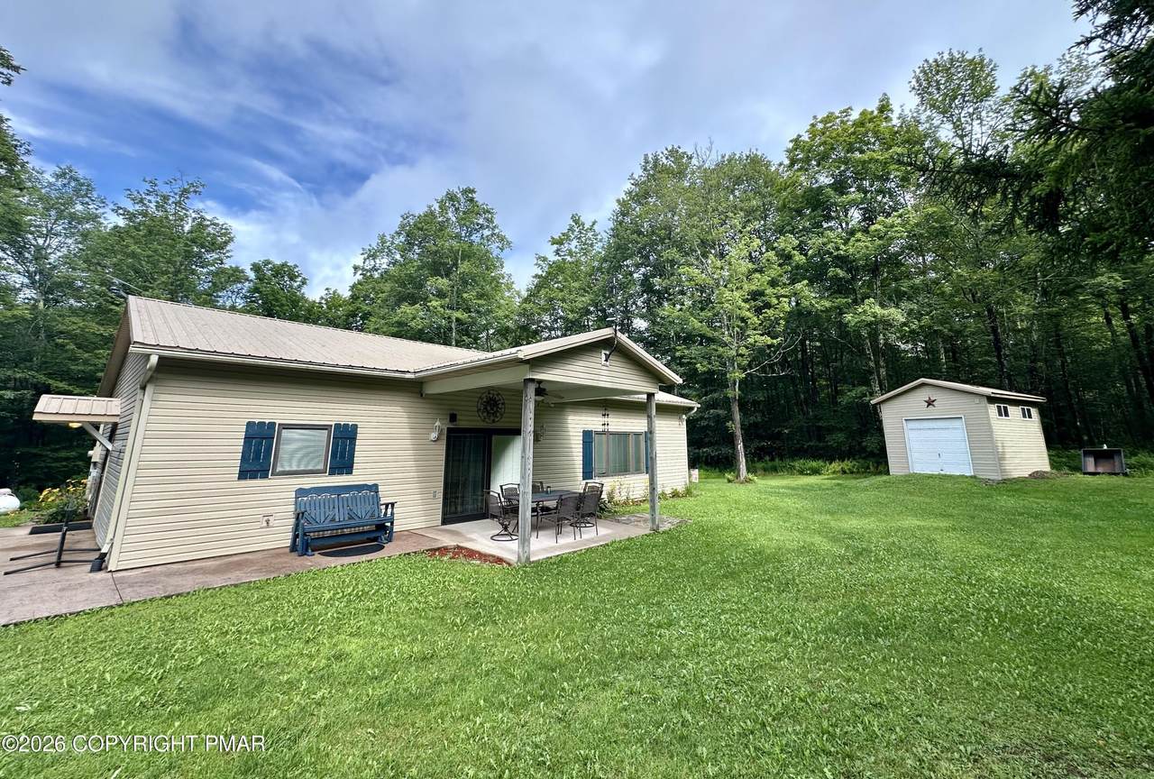 1201 Railroad Avenue - Photo 1