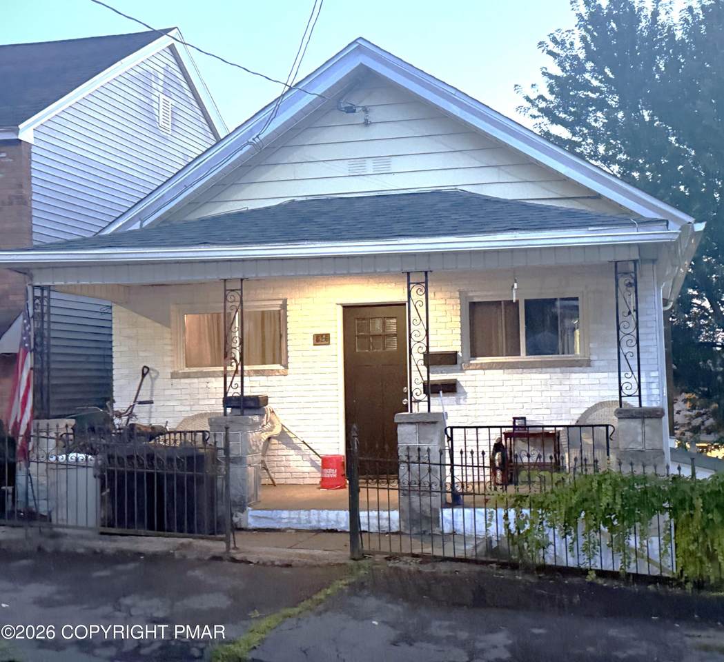 624-626 Beech Street - Photo 1