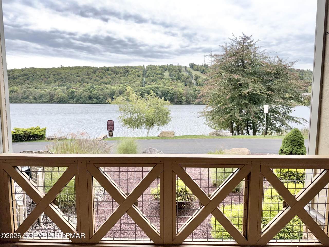 https://bt-photos.global.ssl.fastly.net/pocono/1280_boomver_1_PM-144965-2.jpg