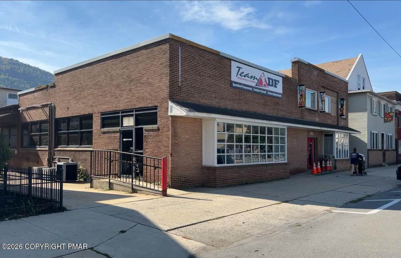 450 Delaware Avenue - Photo 1