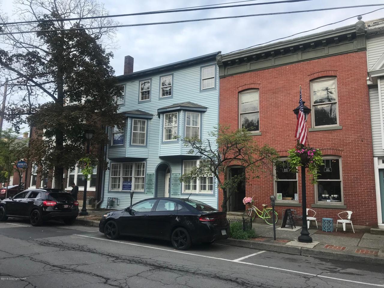 24 7Th St - Photo 1
