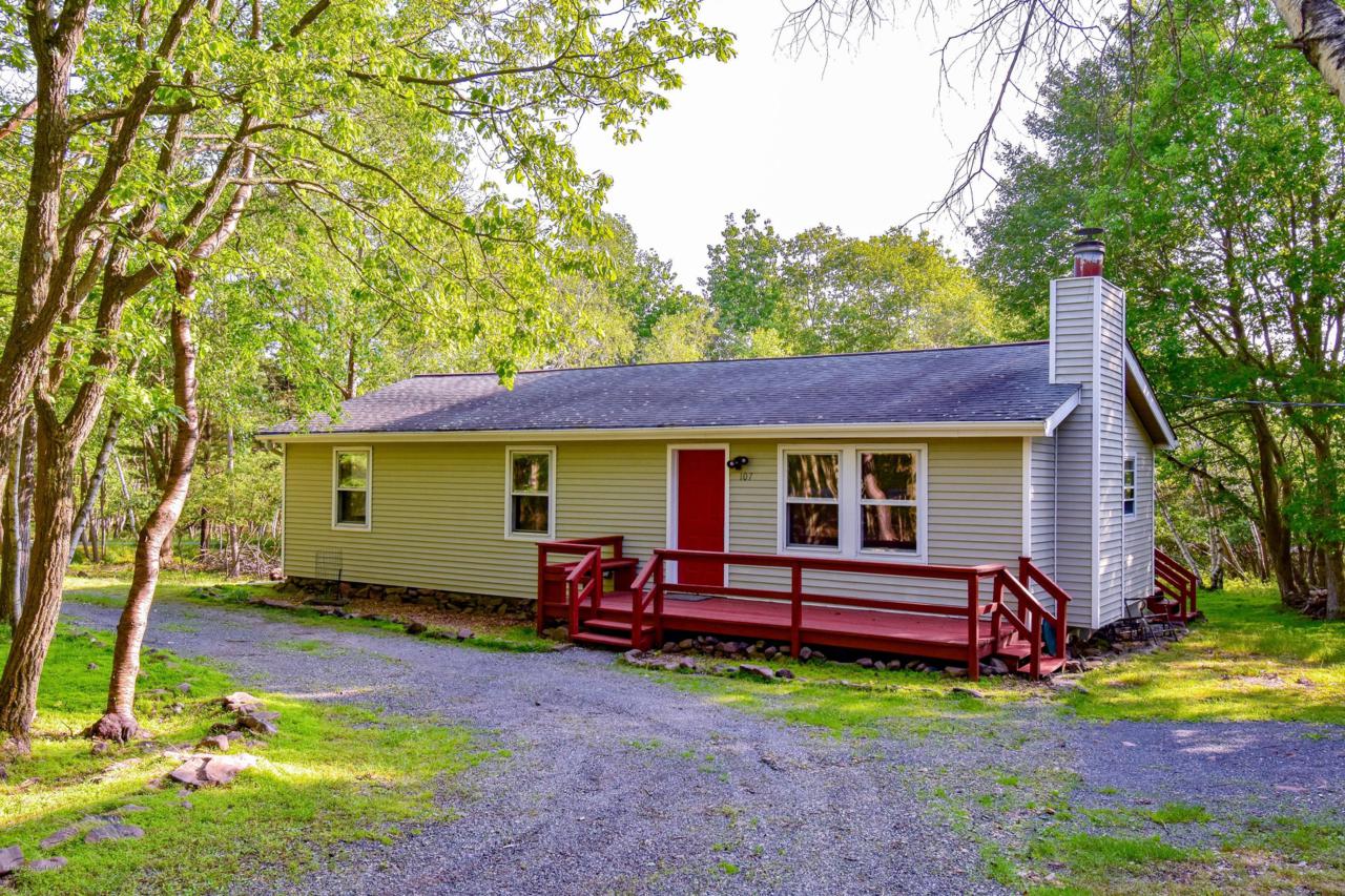 107 Elmwood Drive - Photo 1