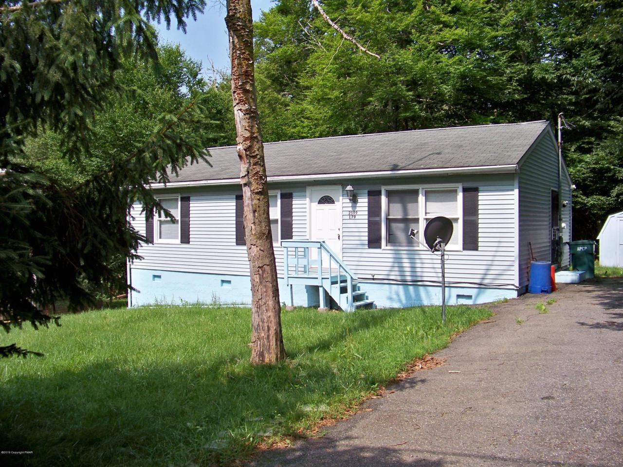 2599 Waterfront Dr - Photo 1