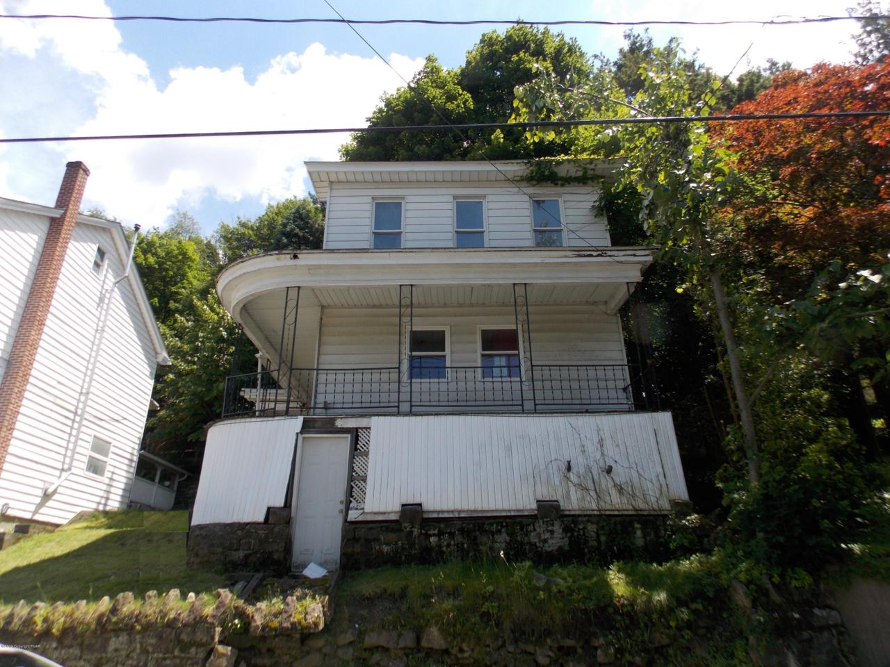 216 Cottage Ave - Photo 1